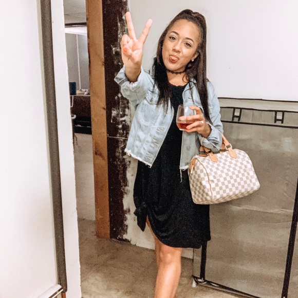 Meet your Posher, Miranda - Picture 2 of 5